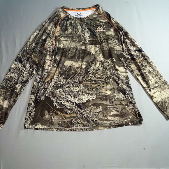 Realtree Other - Realtree Large Long Sleeve Men's Camo Shirt longsleeve Polyester Hunting Fishing